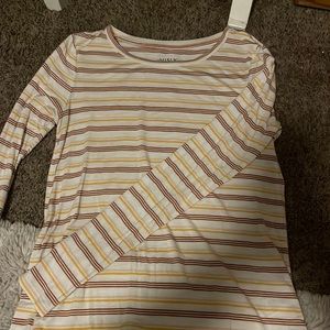 To much clothes needing to sell some